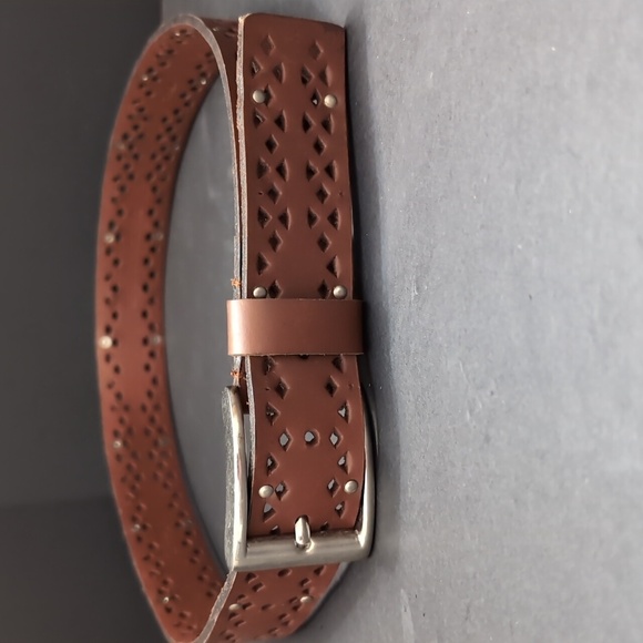 Women's Brown Brazilian Leather Western Style Belt with Punched Hole Design. - Picture 7 of 9